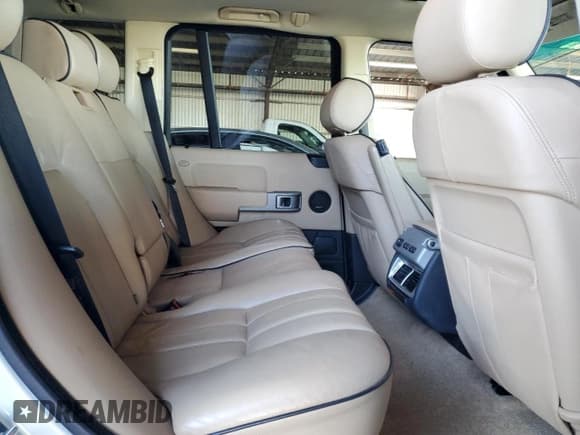 ✅ 2004 Land Rover Range Rover HSE • VIN: SALME11474A154501 • Лот: 85345835. Опубликован ранее на Copart с пробегом 119 265 миль. Бесплатный доступ к архиву аукционных продаж из США и подробный отчёт об истории автомобиля на DreamBid. Изображение 11.