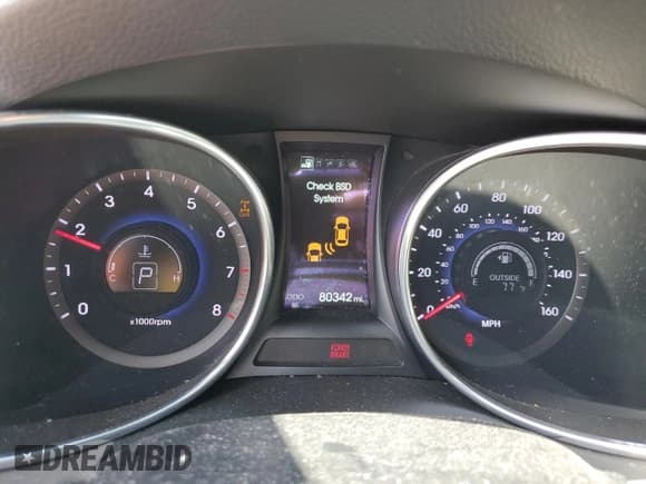 ✅ 2015 Hyundai Santa Fe • VIN: 5XYZWDLA4FG281062 • Лот: 60811773. Опубликован ранее на Copart с пробегом 80 342 миль. Бесплатный доступ к архиву аукционных продаж из США и подробный отчёт об истории автомобиля на DreamBid. Изображение 9.