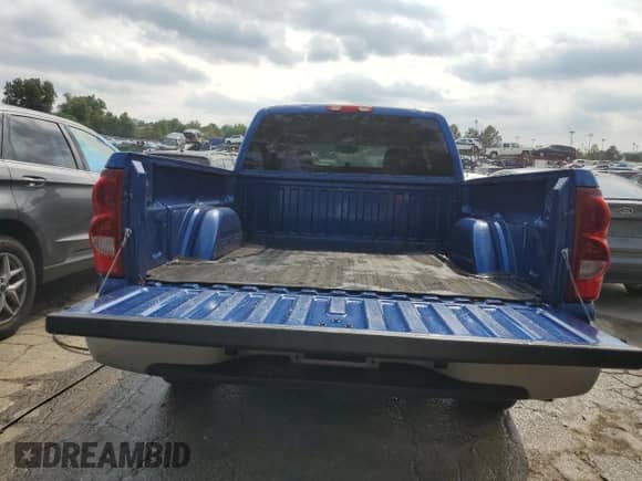 ✅ 2003 Chevrolet Silverado 1500 Work Truck • VIN: 1GCEC19X93Z323269 • Lot: 67268194. Wystawiony na Copart z przebiegiem 87 401 mil mil. Skorzystaj z bezpłatnego archiwum sprzedaży aukcyjnych z USA i zobacz szczegółowy raport historii pojazdu na DreamBid. Zdjęcie 6.