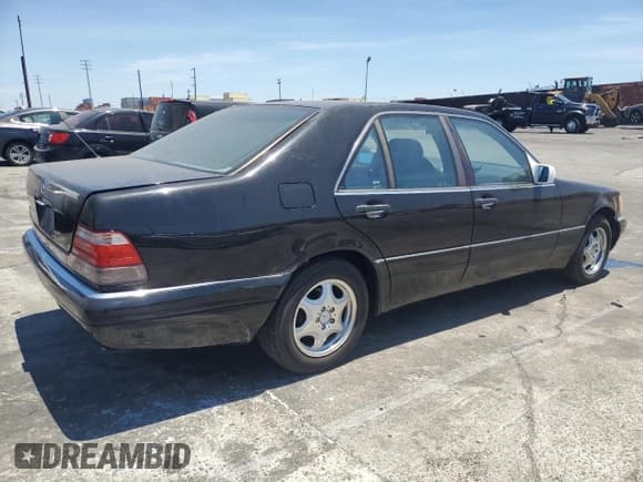 ✅ 1999 Mercedes-Benz S 320/430/500 • VIN: WDBGA32G5XA409721 • Lot: 64229895. Listed on Copart with 154,561 mi. Free auction sales archive from the USA and detailed vehicle history report at DreamBid. Image 3.