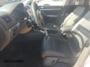 ✅ 2007 Volkswagen Jetta Wolfsburg Edition • VIN: 3VWEF71K77M083797 • Lot: 67279695. Wystawiony na Copart z przebiegiem 184 901 mil. Bezpłatny archiwum sprzedaży aukcyjnych z USA i szczegółowy raport historii pojazdu na DreamBid. Zdjęcie 7.