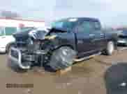 2018 Ram 1500 Tradesman z VIN 1C6RR6FG3JS325243, wystawiony jako IAAI lot #41630019 z przebiegiem 54 019 mil mil oraz . Historia ofert i sprzedaży dostępna na DreamBid. Obrazek 18.