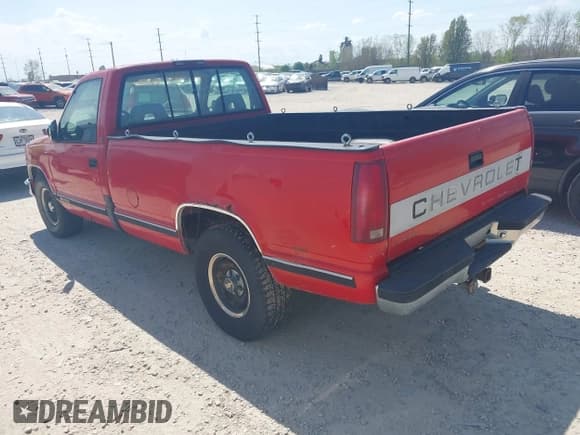 ✅ 1994 Chevrolet Silverado 2500 • VIN: 1GCFC24KXRE116072 • Лот: 42109439. Опубликован ранее на IAAI с пробегом 212 142 миль. Бесплатный доступ к архиву аукционных продаж из США и подробный отчёт об истории автомобиля на DreamBid. Изображение 3.