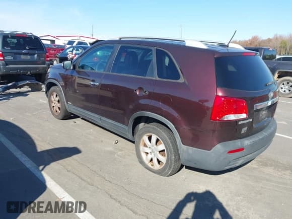 ✅ 2013 Kia Sorento LX • VIN: 5XYKTDA29DG336527 • Лот: 43737773. Опубликован ранее на IAAI с пробегом 262 918 миль. Бесплатный доступ к архиву аукционных продаж из США и подробный отчёт об истории автомобиля на DreamBid. Изображение 3.