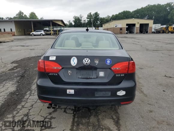 ✅ 2011 Volkswagen Jetta SE • VIN: 3VWDZ7AJ8BM313799 • Lot: 67115455. Wystawiony na Copart z przebiegiem 320 947 mil. Bezpłatny archiwum sprzedaży aukcyjnych z USA i szczegółowy raport historii pojazdu na DreamBid. Zdjęcie 6.