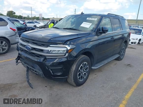 ✅ 2022 Ford Expedition XLT • VIN: 1FMJU1JT7NEA67370 • Lot: 43397514. Listed on IAAI with 69,674 mi. Free auction sales archive from the USA and detailed vehicle history report at DreamBid. Image 2.