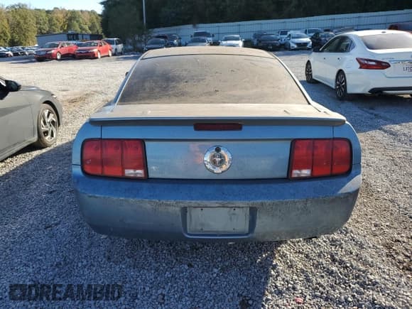 ✅ 2007 Ford Mustang Deluxe • VIN: 1ZVFT80N375296346 • Lot: 82747065. Listed on Copart with 275,119 mi. Free auction sales archive from the USA and detailed vehicle history report at DreamBid. Image 6.