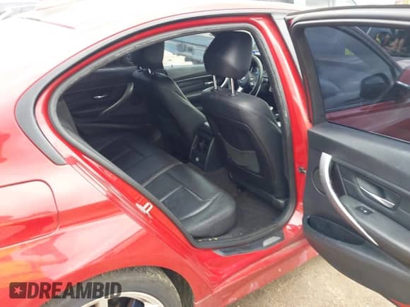 2014 BMW 3 Series 328i z VIN WBA3A5G58ENP27578, wystawiony jako IAAI lot #43282270 z przebiegiem 193 494 mil mil oraz . Historia ofert i sprzedaży dostępna na DreamBid. Obrazek 8.