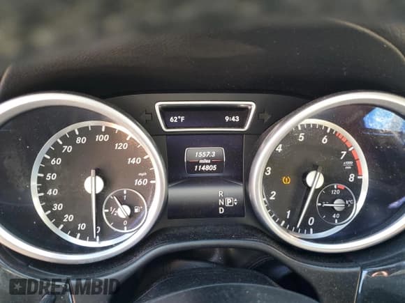 ✅ 2016 Mercedes-Benz GL 550 • VIN: 4JGDF7DE7GA654850 • Lot: 48609465. Wystawiony na Copart z przebiegiem 114 805 mil. Bezpłatny archiwum sprzedaży aukcyjnych z USA i szczegółowy raport historii pojazdu na DreamBid. Zdjęcie 9.