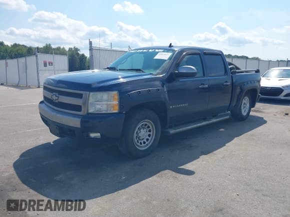 ✅ 2008 Chevrolet Silverado 1500 2LT • VIN: 2GCEK133781304759 • Lot: 43014623. Wystawiony na IAAI z przebiegiem 125 422 mil. Bezpłatny archiwum sprzedaży aukcyjnych z USA i szczegółowy raport historii pojazdu na DreamBid. Zdjęcie 17.