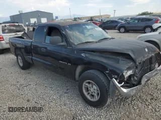 ✅ 1999 Dodge Dakota SLT • VIN: 1B7GL22X5XS298216 • Lot: 63887324. Wystawiony na Copart z przebiegiem Nie podano. Bezpłatny archiwum sprzedaży aukcyjnych z USA i szczegółowy raport historii pojazdu na DreamBid. Zdjęcie 4.
