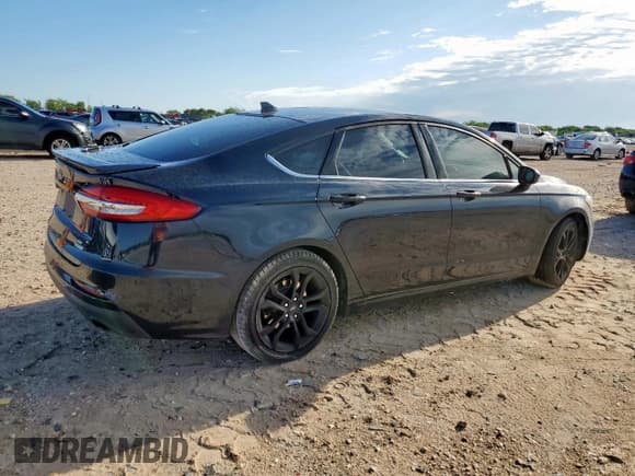 ✅ 2020 Ford Fusion SE • VIN: 3FA6P0HD9LR198763 • Lot: 58788085. Listed on Copart with 104,417 mi. Free auction sales archive from the USA and detailed vehicle history report at DreamBid. Image 3.