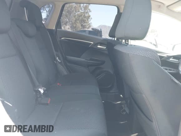 ✅ 2019 Honda Fit LX • VIN: 3HGGK5H4XKM703328 • Lot: 42384071. Listed on IAAI with 70,764 mi. Free auction sales archive from the USA and detailed vehicle history report at DreamBid. Image 8.