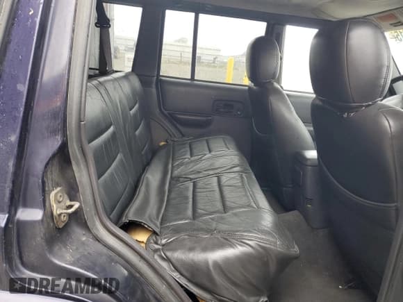 ✅ 1999 Jeep Cherokee Sport • VIN: 1J4FF68S2XL588228 • Лот: 90649215. Опубликован ранее на Copart с пробегом 261 555 миль. Бесплатный доступ к архиву аукционных продаж из США и подробный отчёт об истории автомобиля на DreamBid. Изображение 10.