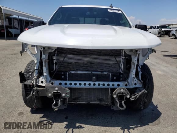 ✅ 2020 Chevrolet Silverado 1500 RST • VIN: 3GCPWDET2LG441605 • Lot: 56899195. Wystawiony na Copart z przebiegiem 42 433 mil. Bezpłatny archiwum sprzedaży aukcyjnych z USA i szczegółowy raport historii pojazdu na DreamBid. Zdjęcie 5.