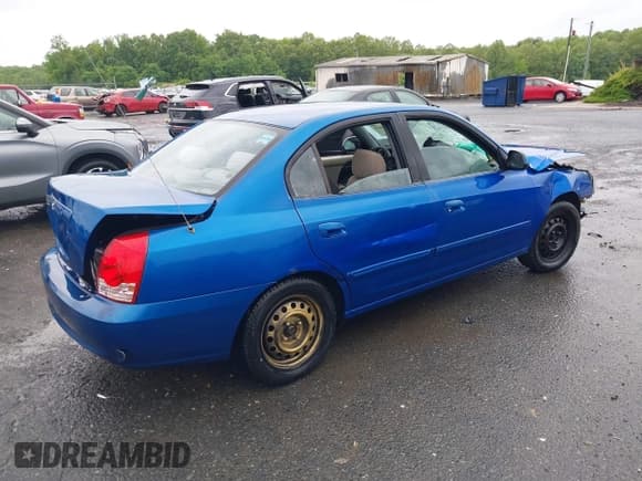 ✅ 2005 Hyundai Elantra GLS • VIN: KMHDN46D55U131005 • Lot: 42230938. Wystawiony na IAAI z przebiegiem 236 960 mil. Bezpłatny archiwum sprzedaży aukcyjnych z USA i szczegółowy raport historii pojazdu na DreamBid. Zdjęcie 4.