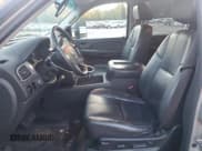 ✅ 2008 Chevrolet Avalanche LS • VIN: 3GNFK123X8G142081 • Лот: 91831055. Опубликован ранее на Copart с пробегом 235 539 миль. Бесплатный доступ к архиву аукционных продаж из США и подробный отчёт об истории автомобиля на DreamBid. Изображение 7.