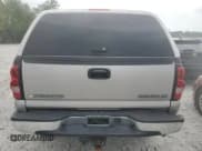 ✅ 2004 Chevrolet Silverado 2500HD LT • VIN: 1GCHK29194E131294 • Lot: 59079955. Wystawiony na Copart z przebiegiem 281 136 mil. Bezpłatny archiwum sprzedaży aukcyjnych z USA i szczegółowy raport historii pojazdu na DreamBid. Zdjęcie 6.