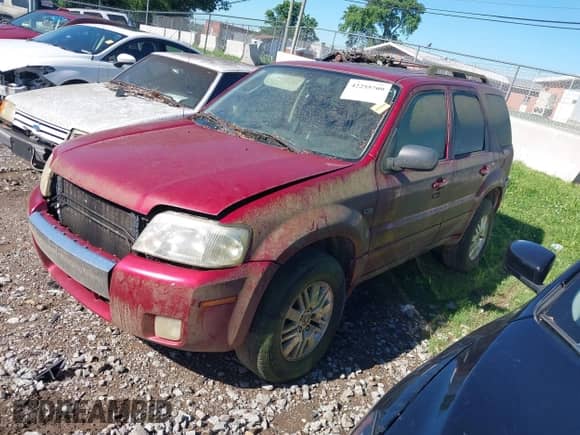 2007 Mercury Mariner Premier с VIN 4M2CU97117KJ14067, выставлен на аукционе IAAI как лот 42255709 с пробегом Не указан миль и . История ставок и продаж доступна на DreamBid. Изображение 2.