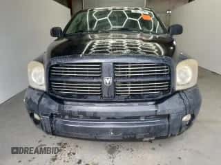 2007 Dodge 1500 SLT z VIN 1D7HA182X7S248899, wystawiony jako Copart lot #74089754 z przebiegiem 197 642 mil mil oraz Czysty tytuł • Clean title. Historia ofert i sprzedaży dostępna na DreamBid. Obrazek 5.