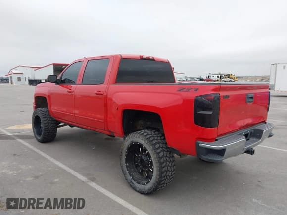 ✅ 2015 Chevrolet Silverado 1500 LT • VIN: 3GCUKREH7FG220173 • Лот: 43426667. Опубликован ранее на IAAI с пробегом 83 907 миль. Бесплатный доступ к архиву аукционных продаж из США и подробный отчёт об истории автомобиля на DreamBid. Изображение 3.