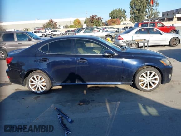 ✅ 2010 Lexus IS 250 • VIN: JTHCF5C25A5043967 • Лот: 43817184. Опубликован ранее на IAAI с пробегом 205 595 миль. Бесплатный доступ к архиву аукционных продаж из США и подробный отчёт об истории автомобиля на DreamBid. Изображение 13.
