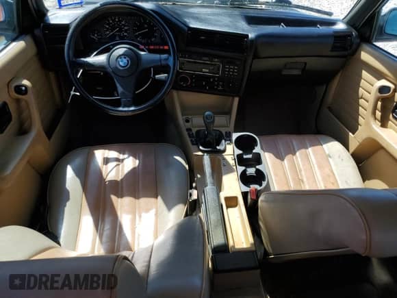 1987 BMW 3 Series 325i with VIN WBAAD2309H2446547, listed as a Copart auction lot 70882344 with 187,806 mi miles and Salvage title. Bid and sale history available at DreamBid. Image 8.