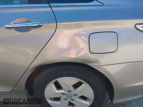 ✅ 2011 Hyundai Sonata Hybrid • VIN: KMHEC4A49BA000920 • Лот: 43688067. Опубликован ранее на IAAI с пробегом 206 255 миль. Бесплатный доступ к архиву аукционных продаж из США и подробный отчёт об истории автомобиля на DreamBid. Изображение 6.