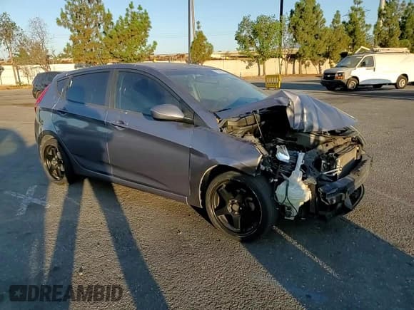 ✅ 2017 Hyundai Accent SE • VIN: KMHCT5AEXHU335388 • Lot: 70330914. Listed on Copart with 99,198 mi. Free auction sales archive from the USA and detailed vehicle history report at DreamBid. Image 11.