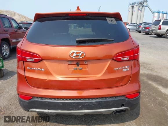 ✅ 2014 Hyundai Santa Fe • VIN: 5XYZTDLB0EG208769 • Lot: 42485411. Wystawiony na IAAI z przebiegiem 82 173 mil. Bezpłatny archiwum sprzedaży aukcyjnych z USA i szczegółowy raport historii pojazdu na DreamBid. Zdjęcie 16.