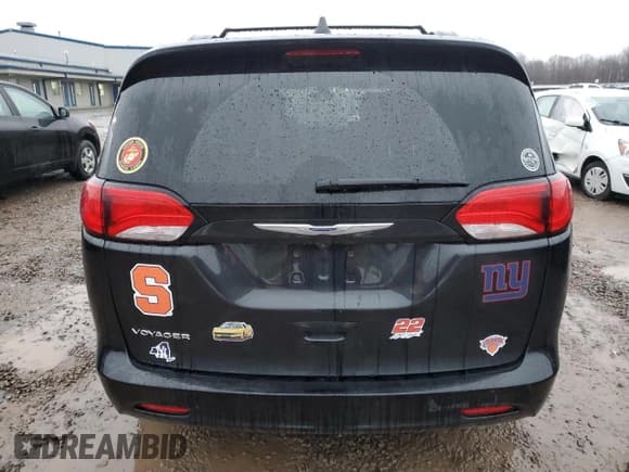 ✅ 2020 Chrysler Voyager LXi • VIN: 2C4RC1DG1LR156747 • Lot: 80697024. Wystawiony na Copart z przebiegiem 118 093 mil. Bezpłatny archiwum sprzedaży aukcyjnych z USA i szczegółowy raport historii pojazdu na DreamBid. Zdjęcie 6.