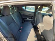 ✅ 2018 Toyota C-HR XLE • VIN: NMTKHMBX8JR018181 • Lot: 86635985. Wystawiony na Copart z przebiegiem 89 778 mil. Bezpłatny archiwum sprzedaży aukcyjnych z USA i szczegółowy raport historii pojazdu na DreamBid. Zdjęcie 11.