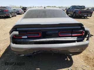 ✅ 2017 Dodge Challenger T/A 392 • VIN: 2C3CDZFJ5HH637869 • Lot: 52244344. Wystawiony na Copart z przebiegiem 62 951 mil. Bezpłatny archiwum sprzedaży aukcyjnych z USA i szczegółowy raport historii pojazdu na DreamBid. Zdjęcie 6.