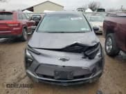 ✅ 2023 Chevrolet Bolt EV 2LT • VIN: 1G1FX6S03P4207497 • Lot: 83423604. Wystawiony na Copart z przebiegiem 11 999 mil. Bezpłatny archiwum sprzedaży aukcyjnych z USA i szczegółowy raport historii pojazdu na DreamBid. Zdjęcie 5.