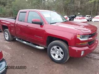 2018 Chevrolet Silverado 1500 LT z VIN 1GCVKREC6JZ176877, wystawiony jako IAAI lot #43559571 z przebiegiem Nie podano mil oraz . Historia ofert i sprzedaży dostępna na DreamBid. Obrazek 1.