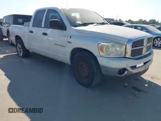 ✅ 2007 Dodge 1500 SLT • VIN: 1D7HA182X7S133042 • Lot: 43324047. Listed on IAAI with 247,696 mi. Free auction sales archive from the USA and detailed vehicle history report at DreamBid. Image 1.