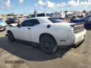 ✅ 2021 Dodge Challenger SXT • VIN: 2C3CDZAGXMH510220 • Lot: 89811875. Wystawiony na Copart z przebiegiem 101 072 mil. Bezpłatny archiwum sprzedaży aukcyjnych z USA i szczegółowy raport historii pojazdu na DreamBid. Zdjęcie 2.