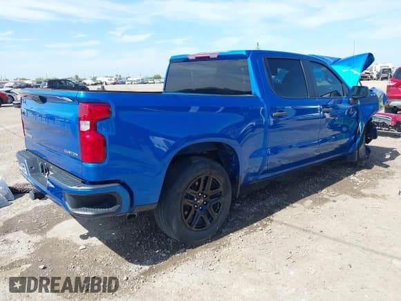 ✅ 2023 Chevrolet Silverado 1500 Custom • VIN: 3GCPABEK9PG164001 • Lot: 42830003. Wystawiony na IAAI z przebiegiem 13 082 mil. Bezpłatny archiwum sprzedaży aukcyjnych z USA i szczegółowy raport historii pojazdu na DreamBid. Zdjęcie 4.
