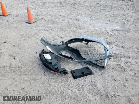 2023 Ford Explorer Limited z VIN 1FMSK7FH2PGC03476, wystawiony jako Copart lot #84054515 z przebiegiem 26 303 mil mil oraz Szkoda całkowita • Salvage title. Historia ofert i sprzedaży dostępna na DreamBid. Obrazek 13.