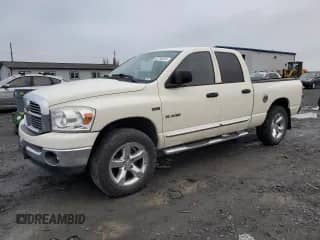 2008 Dodge 1500 Laramie with VIN 1D7HU182X8J213777, listed as a Copart auction lot 82796224 with 136,436 mi miles and Salvage title. Bid and sale history available at DreamBid. Image 1.