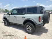 ✅ 2024 Ford Bronco Badlands • VIN: 1FMEE9BP4RLA84742 • Лот: 61963995. Опубликован ранее на Copart с пробегом 828 миль. Бесплатный доступ к архиву аукционных продаж из США и подробный отчёт об истории автомобиля на DreamBid. Изображение 2.