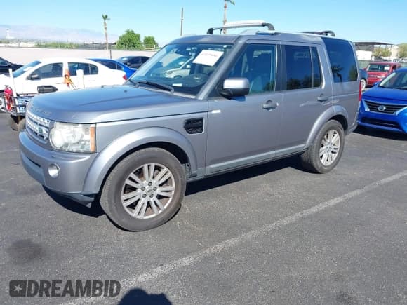 ✅ 2012 Land Rover LR4 HSE • VIN: SALAG2D40CA649555 • Лот: 43139686. Опубликован ранее на IAAI с пробегом 82 148 миль. Бесплатный доступ к архиву аукционных продаж из США и подробный отчёт об истории автомобиля на DreamBid. Изображение 2.