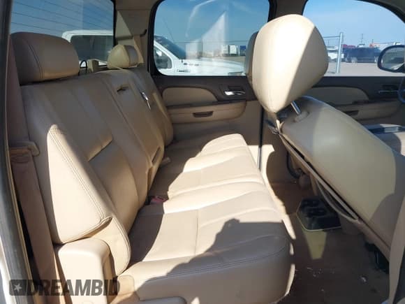 ✅ 2007 GMC Sierra 1500 • VIN: 3GTEK13Y17G517689 • Лот: 41996422. Опубликован ранее на IAAI с пробегом 209 240 миль. Бесплатный доступ к архиву аукционных продаж из США и подробный отчёт об истории автомобиля на DreamBid. Изображение 8.