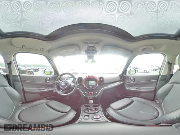 ✅ 2019 MINI Countryman Cooper S • VIN: WMZYT5C5XK3G91752 • Lot: 68181925. Wystawiony na Copart z przebiegiem 91 240 mil. Bezpłatny archiwum sprzedaży aukcyjnych z USA i szczegółowy raport historii pojazdu na DreamBid. Zdjęcie 14.