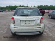 ✅ 2007 Suzuki SX4 • VIN: JS2YB413975108407 • Lot: 42422076. Wystawiony na IAAI z przebiegiem 160 697 mil. Bezpłatny archiwum sprzedaży aukcyjnych z USA i szczegółowy raport historii pojazdu na DreamBid. Zdjęcie 15.