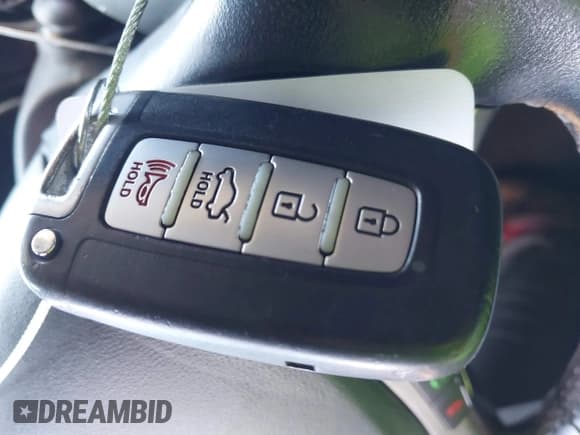 ✅ 2016 Hyundai Genesis Coupe 3.8L Base • VIN: KMHHT6KJ1GU131195 • Lot: 42620870. Wystawiony na IAAI z przebiegiem 69 792 mil. Bezpłatny archiwum sprzedaży aukcyjnych z USA i szczegółowy raport historii pojazdu na DreamBid. Zdjęcie 11.