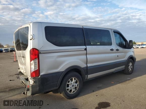 ✅ 2016 Ford Transit XLT • VIN: 1FMZK1YM9GKB12742 • Lot: 91829305. Wystawiony na Copart z przebiegiem 150 591 mil. Bezpłatny archiwum sprzedaży aukcyjnych z USA i szczegółowy raport historii pojazdu na DreamBid. Zdjęcie 3.