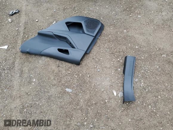 ✅ 2025 Chevrolet Equinox FWD LT • VIN: 3GNAXHEG1SL158686 • Lot: 57489925. Wystawiony na Copart z przebiegiem 2 269 mil. Bezpłatny archiwum sprzedaży aukcyjnych z USA i szczegółowy raport historii pojazdu na DreamBid. Zdjęcie 13.