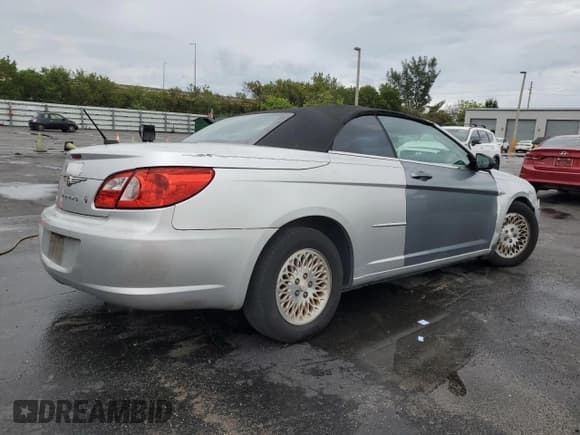 ✅ 2008 Chrysler Sebring LX • VIN: 1C3LC45K08N171033 • Лот: 56409665. Опубликован ранее на Copart с пробегом 127 827 миль. Бесплатный доступ к архиву аукционных продаж из США и подробный отчёт об истории автомобиля на DreamBid. Изображение 3.