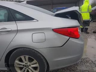 ✅ 2013 Hyundai Sonata GLS • VIN: 5NPEB4AC1DH709321 • Лот: 43574036. Опубликован ранее на IAAI с пробегом 133 170 миль. Бесплатный доступ к архиву аукционных продаж из США и подробный отчёт об истории автомобиля на DreamBid. Изображение 6.